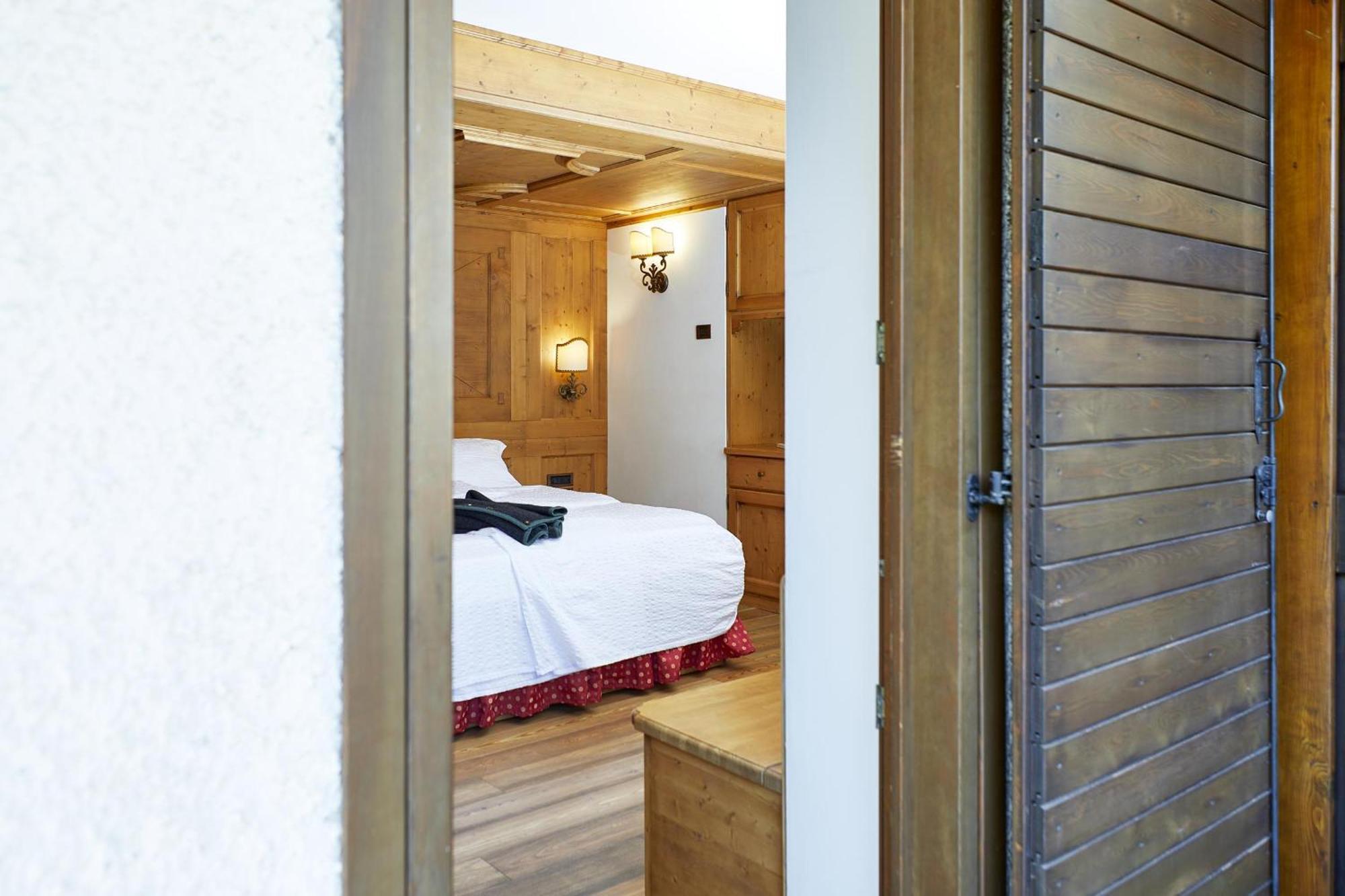 Hotel Garni Dello Sportivo Madonna di Campiglio Exterior photo